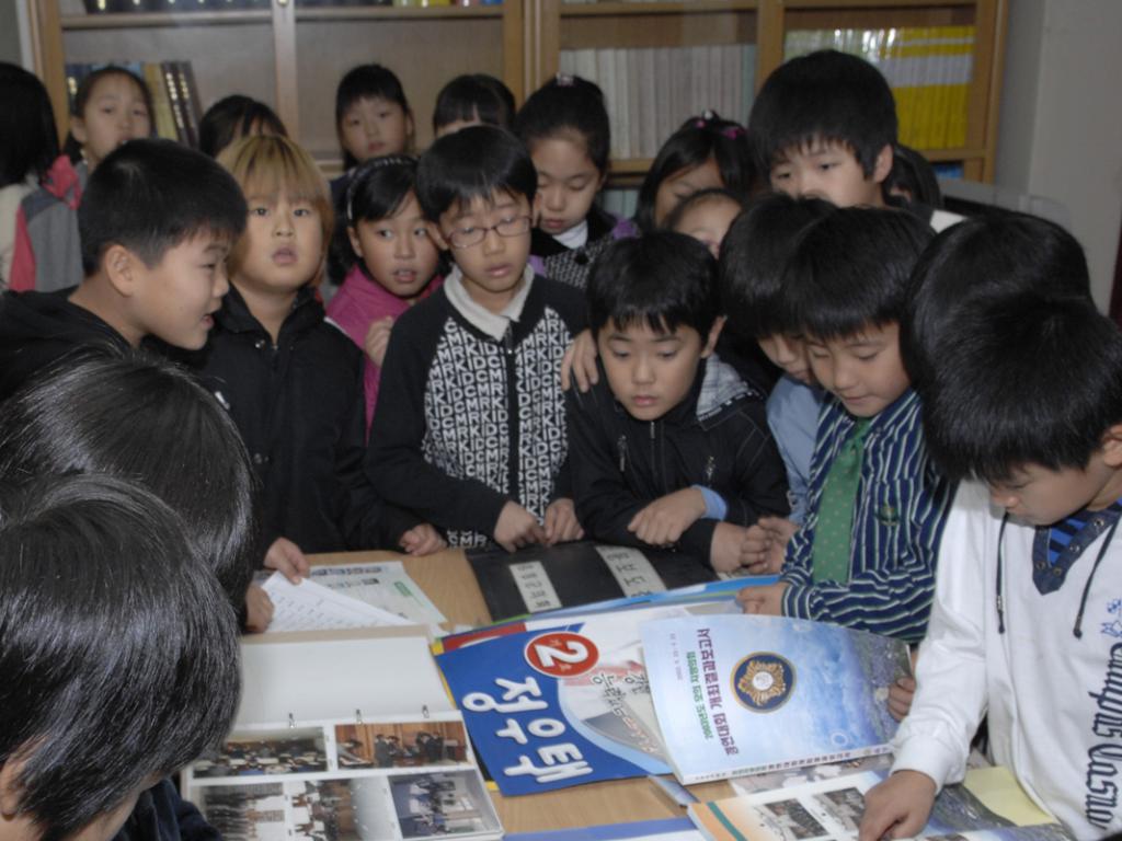 수봉초등학교 3학년 음성군의회 견학