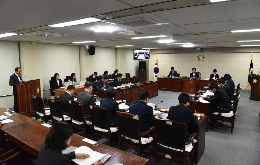 4월 제1차 정례의원간담회