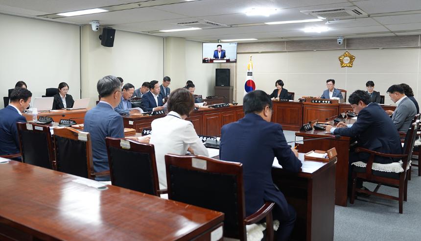 제379회 제1차 정례회 예결회의