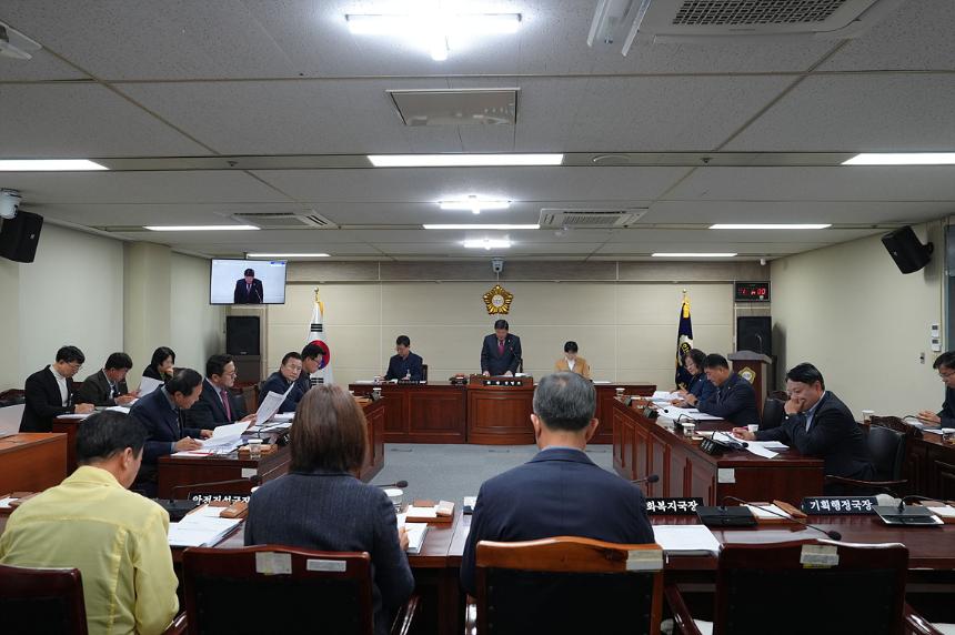 11월 제2차 정례의원간담회