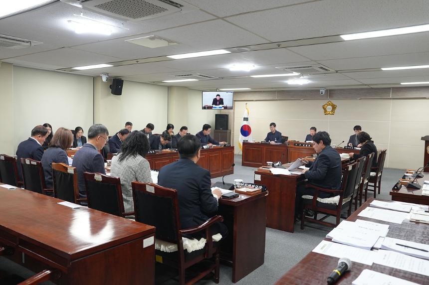 3월 정례의원 간담회