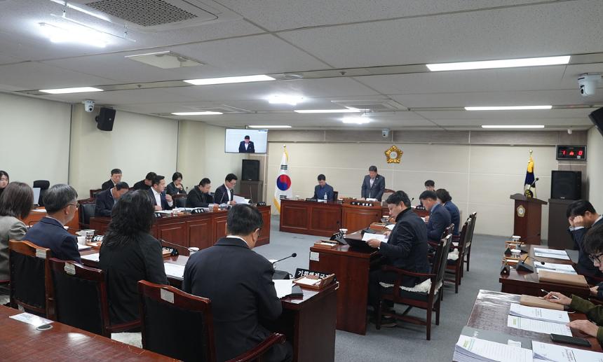 4월 정례의원 간담회 